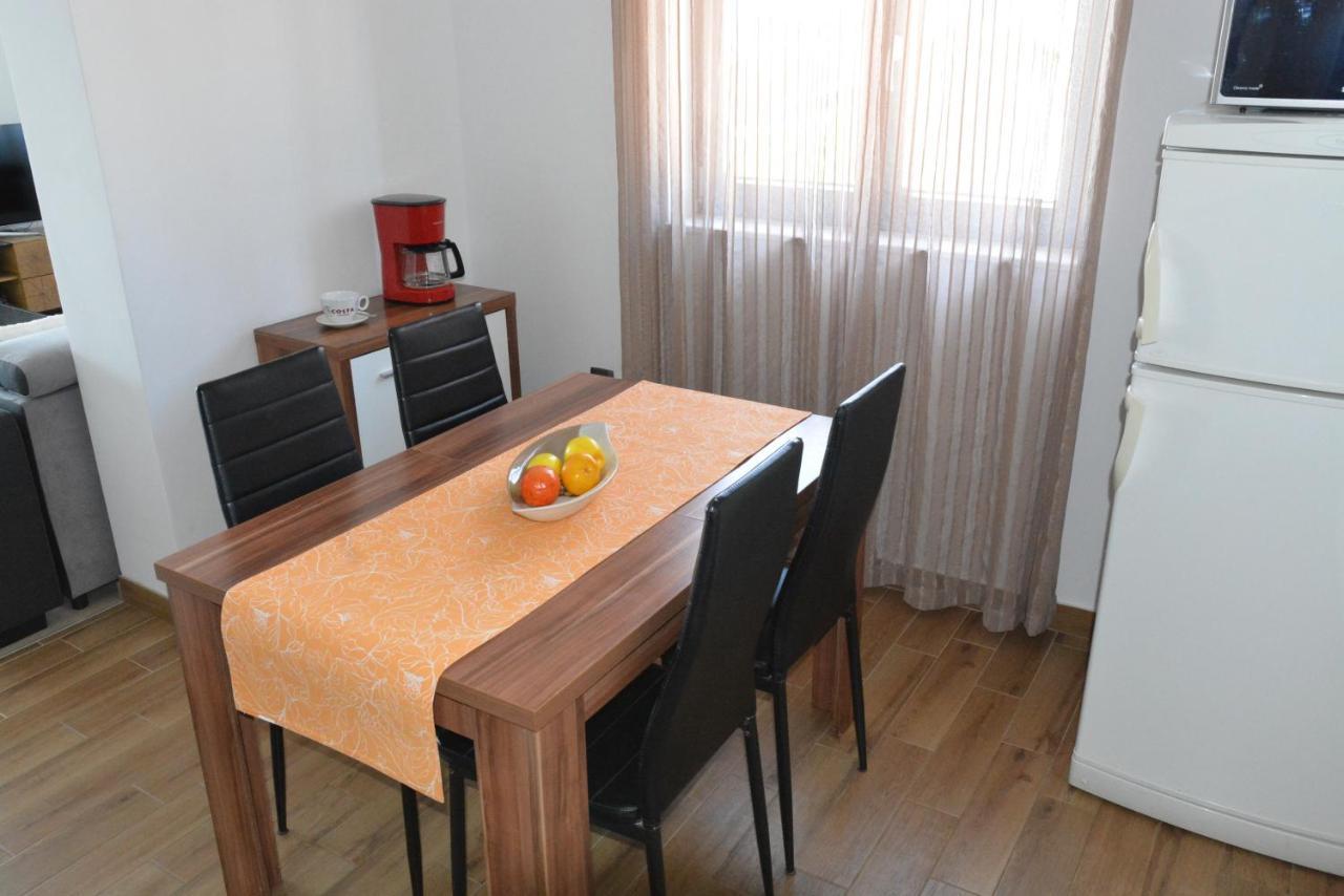 Appartamento Sole Turanj Esterno foto